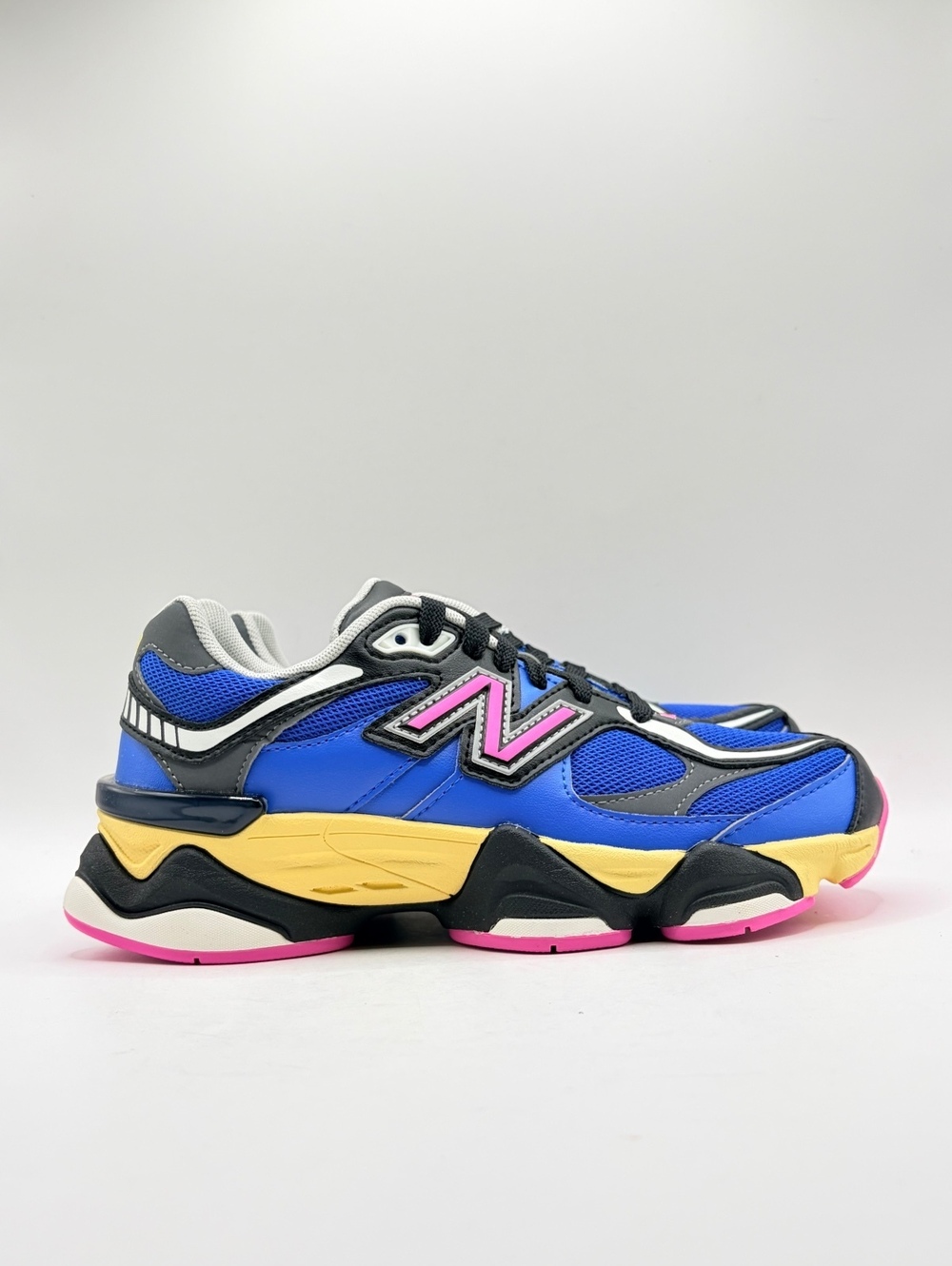 New Balance 9060 sneakers in Blue Oasis and Real Pink 4.5 Youth / 6 Women